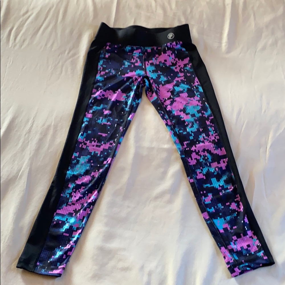 Kids (10-12) FILA sport leggings. Great condition
